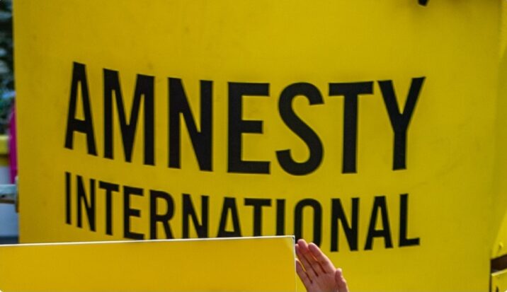 “Amnesty İnternational” dağılır? – İsveç ofisinin həmtəsisçisi təşkilatı tərk edib…