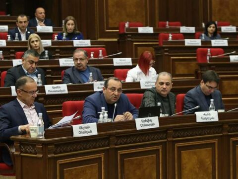 Rusiya hərbçiləri bu dəfə Köçəryan və Sərkisyan tərəfdarları olan deputatları Laçına buraxdı?..