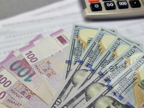 Manat həftəyə bu məzənnə ilə başladı 