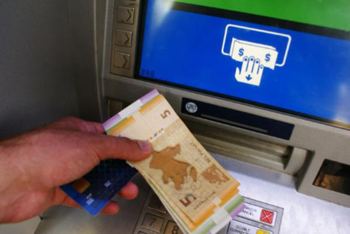 orta aylıq məbləğ 368 manata çatıb