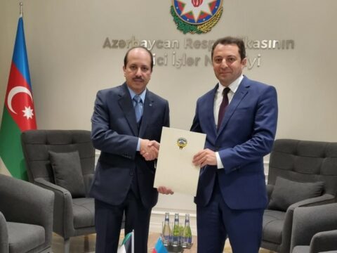 XİN-də Küveyt səfiri ilə görüş