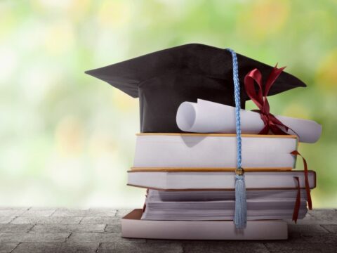 Xaricdə magistratura üçün sənəd qəbulu yekunlaşır