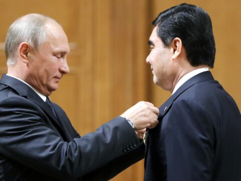 Putin Berdiməhəmmədovu ordenlə təltif etdi