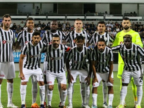 Konfrans Liqası: “Neftçi” – “Rapid” matçı başlayıb