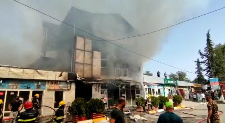 Cəlilabadda bazarda yanğın söndürülüb