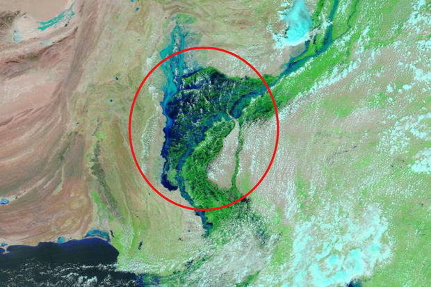 Pakistanda təbii fəlakət 100 km enində göl yaratdı