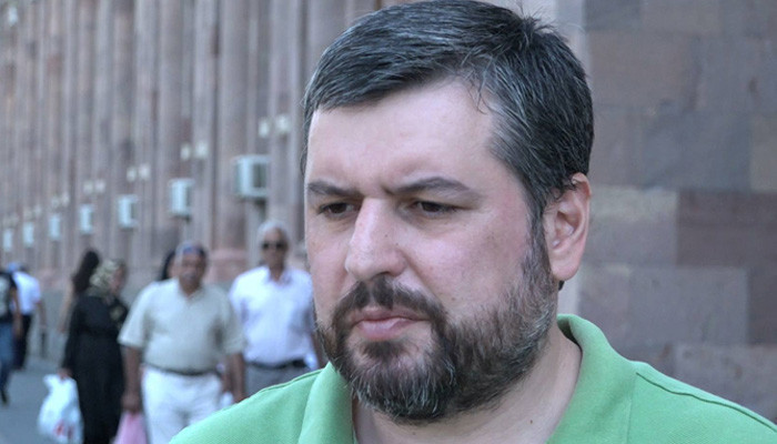 “Nikol özü üçün əlverişli məqamda hamını bir saniyə tərəddüd etmədən ayağa verəcək…”