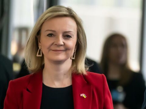 Liz Trassın liderliyinin dayanıqlığını göstərəcək dörd çağırış