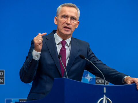 NATO-nun baş katibi Ukrayna Ordusunun uğurlarından danışıb