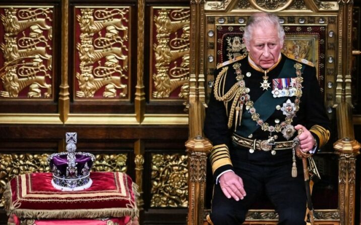 III Çarlz rəsmi şəkildə Britaniya Kralı elan olunub
