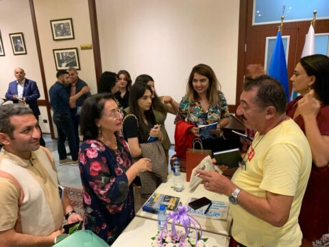 Behrudinin imza günü keçirildi – FOTO 