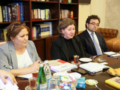 Rektor Latviya və Çexiya səfirliklərinin missiya rəhbərləri ilə görüşüb