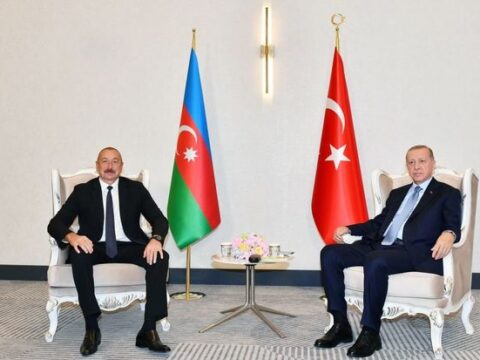 İlham Əliyev türkiyəli həmkarı Rəcəb Tayyib Ərdoğanla görüşdü
