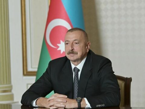 İlham Əliyev Özbəkistanda ağac əkdi