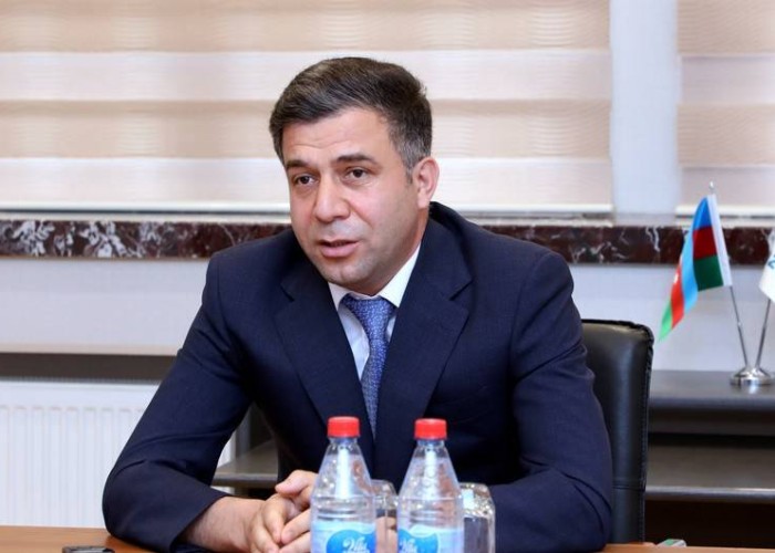 Baş direktora sosial şəbəkədən daxil olan müraciət həllini tapdı