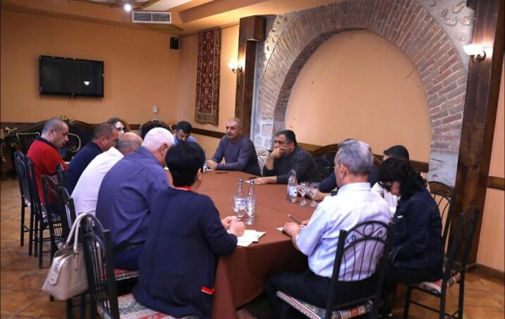 Putinin milyarder “desantı” Qarabağın “hərbi təhlükəsizliyi”nə də burnunu soxdu…-FOTO