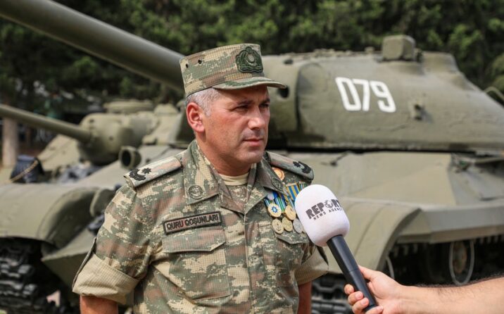 Zabit: “Düşməndən götürdüyümüz tankın üzərinə Albert Aqarunovun adını yazıb Şuşa döyüşlərinə girdik”