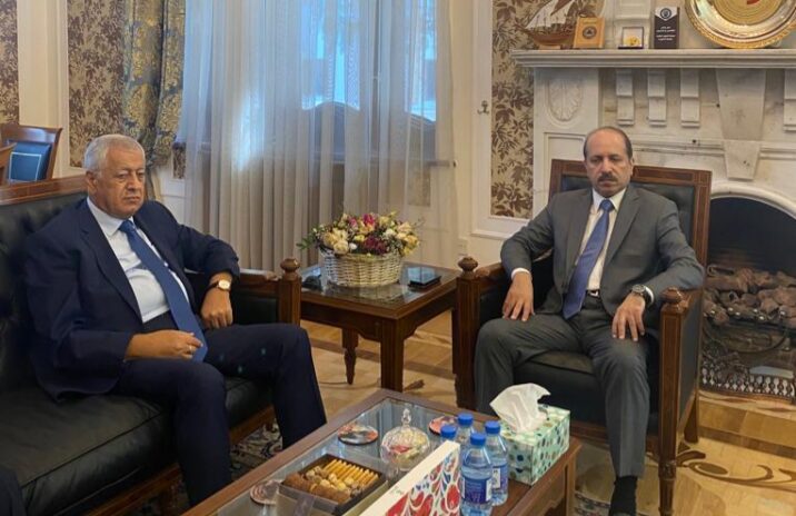 Vahid Əhmədov Küveytin Azərbaycana yeni təyin olunmuş səfiri ilə görüşüb
