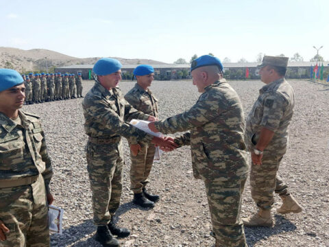 Birinci zabit komando kursunun buraxılışı keçirilib