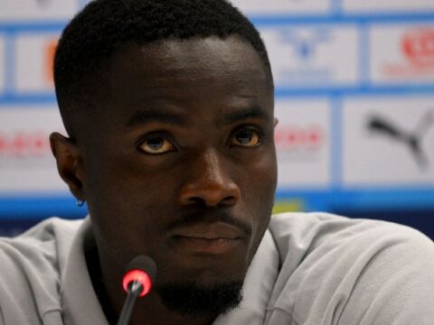 Afrikalı futbolçu “Mançester Yunayted”i ayrı-seçkilikdə ittiham edib