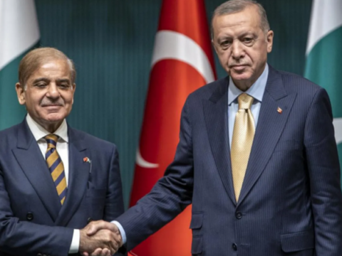 Ərdoğan Türkiyənin Pakistana yardım üçün səfərbər olduğunu bildirib