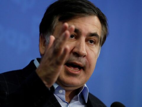 “Mən indi əlimdə avtomat və əynimdə zirehli jiletlə ön cəbhədə olmalıyam…”