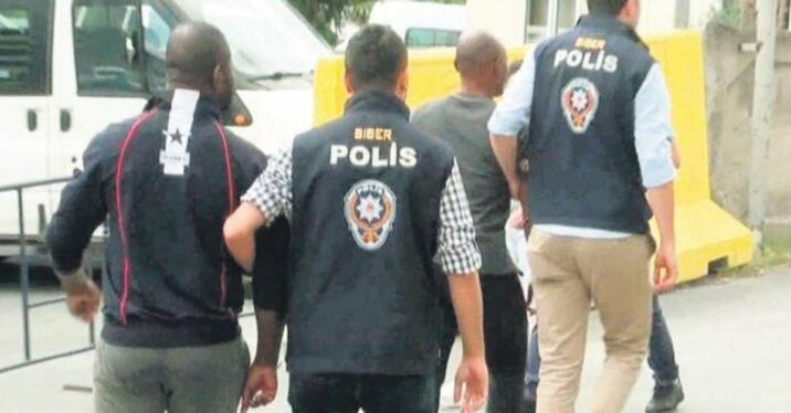 Türkiyədə İŞİD üzvləri qandallandı 