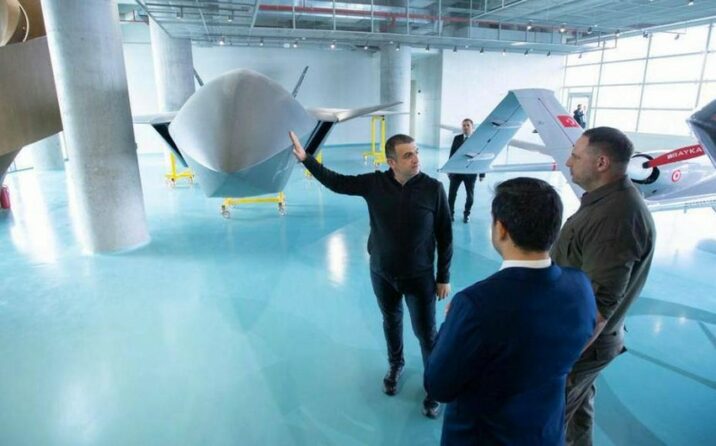“Bayraktar”ın Ukraynada istehsalı müzakirə edildi 