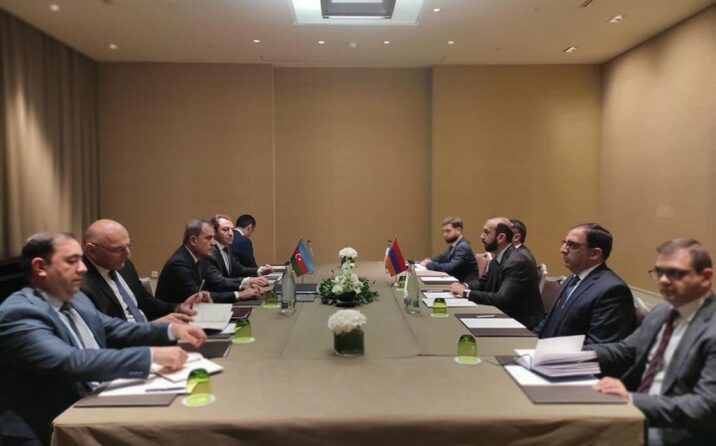 Ceyhun Bayramovla Mirzoyan arasında görüş BAŞLAYIB