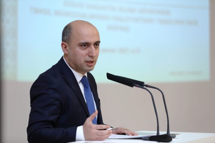 “Özəl təhsilin inkişafında maraqlıyıq” – Emin Əmrullayev