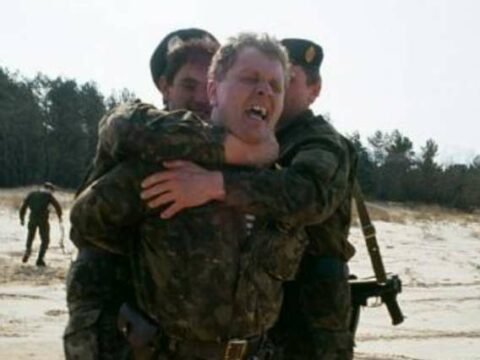 Rusiyada yeni səfərbər olunanlar müqaviləli hərbçiləri döydü…-Onlarla xəsarət alan var…