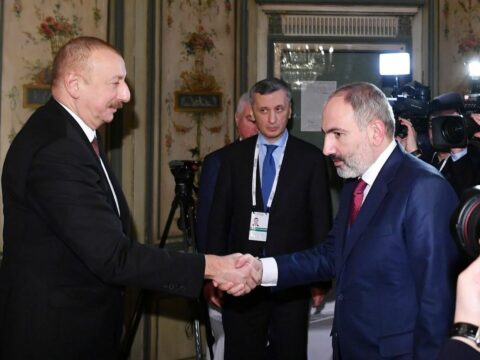 İlham Əliyev Praqada Paşinyanla görüşəcək