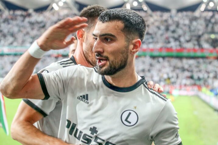 UEFA Mahir Emrelini cəzalandırdı