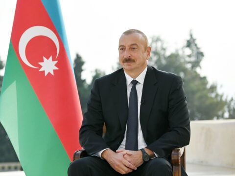 İlham Əliyev Praqada yerli telekanallara müsahibə verdi 