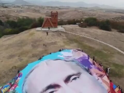 “Putinin təbrik fleşmobunu Qarabağdakı haylar təşkil etməyib…”- Erməni mənbələri-VİDEO