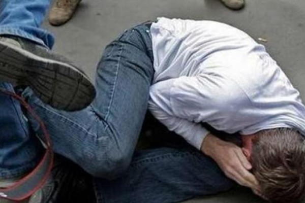 Bakıda daha bir məktəbdə şagird DÖYÜLDÜ