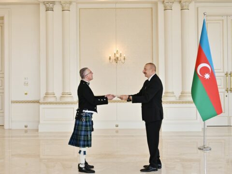 İlham Əliyev Böyük Britaniyanın yeni səfirinin etimadnaməsini qəbul edib