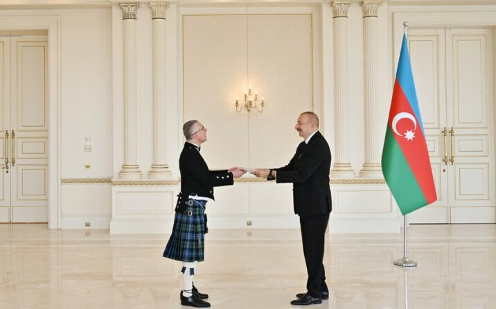 İlham Əliyev Böyük Britaniyanın yeni səfirinin etimadnaməsini qəbul edib