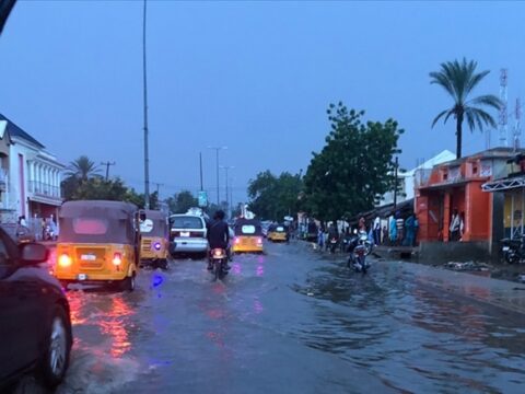 Nigeriyada daşqınlar nəticəsində 90 minə yaxın ev su altında qalıb