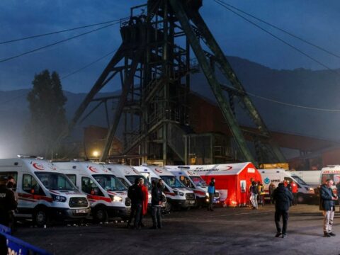 Partlayış baş verən mədəndə işlər dayandırıldı