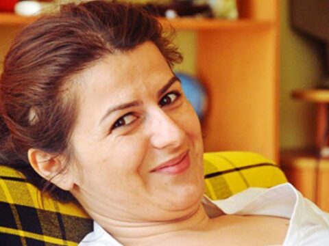 Gecə ən seksual gecə paltarınızı geyinəndə, “acmışam, nə var yeməyə?”…