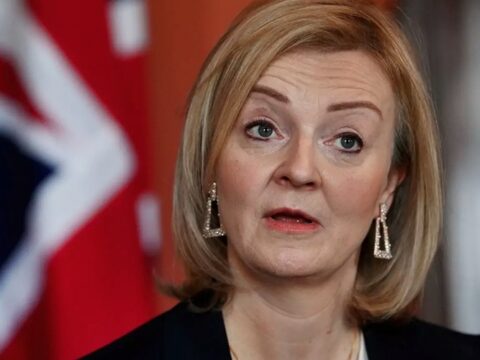 Leyborist partiyası Liz Trassın baş nazir postundan getməsini tələb edir