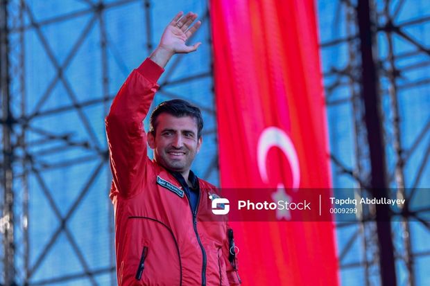 Səlcuq Bayraktar Azərbaycan xalqını təbrik etdi