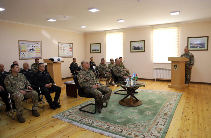 Özbəkistan müdafiə naziri hərbi hissələri ziyarət edib