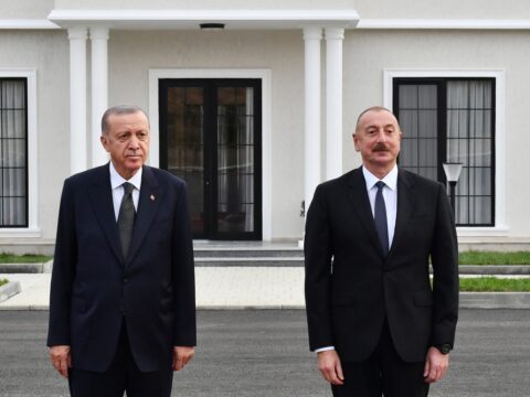Prezidentlər mətbuata bəyanatla çıxış edir – VİDEO