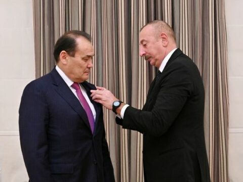 İlham Əliyev Bağdat Amreyevi təltif etdi