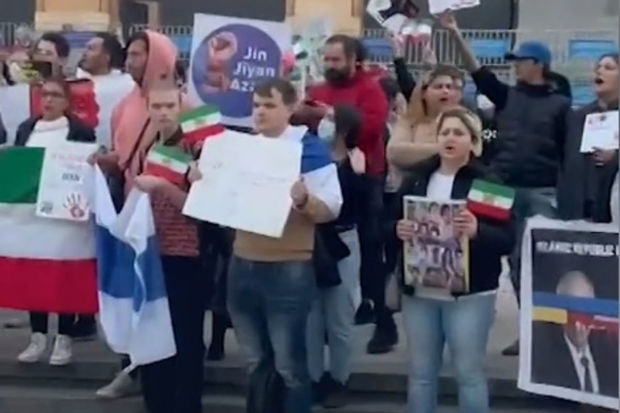 Gürcüstanda yaşayan iranlılar da ayağa qalxdı