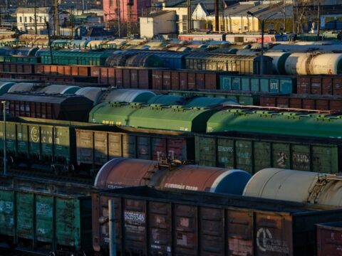 Finlandiya Rusiyaya dəmir yolu ilə yük daşımalarını dayandıracaq