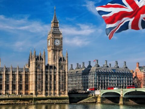 Britaniyada yeni hökumətin tərkibi elan edilib