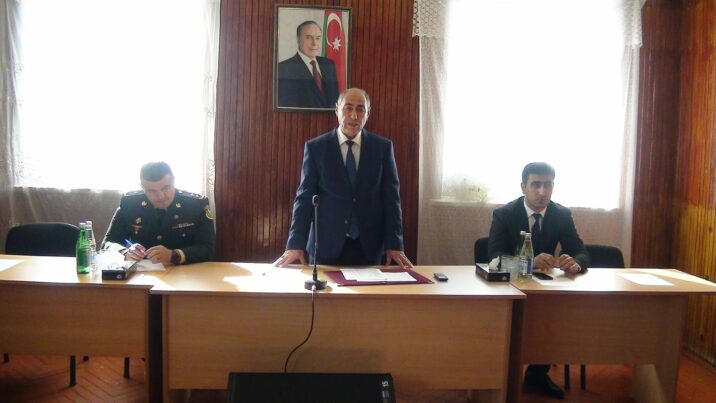 Divanlı kəndində rayon İcra Hakimiyyəti başçısının səyyar qəbul-görüşü keçirilib